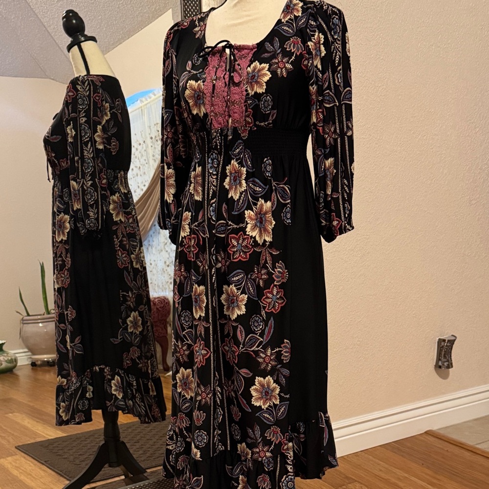 ONE WORLD Black and Pink Floral Long Sleeve Dress